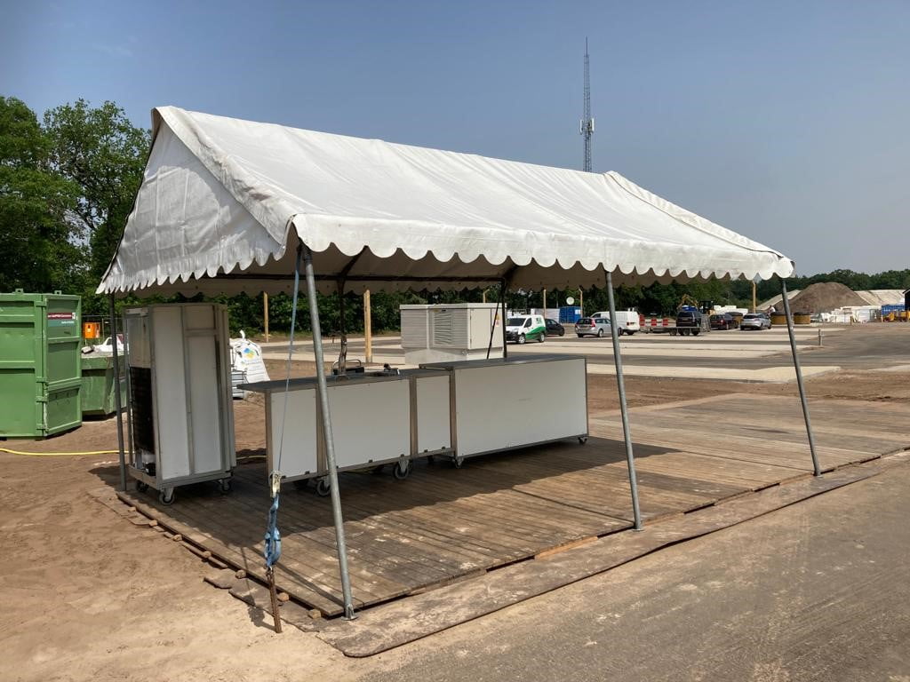 Partytent met barinstallatie huren doe je bij Partyverhuur Brabant