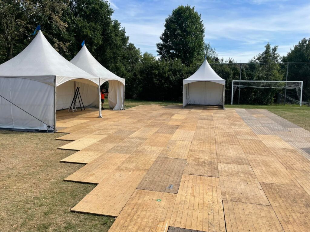 Tentvloer huren feesten en partijen Partyverhuur Brabant