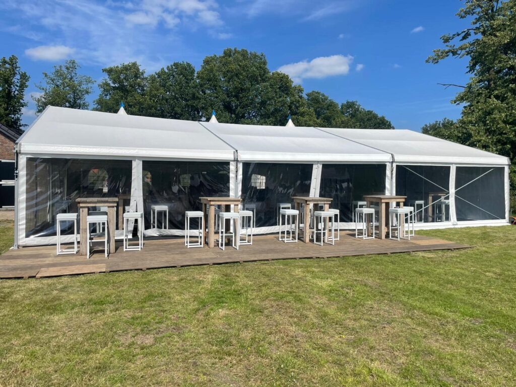 Luxe aluminium tent 10x15.jpg